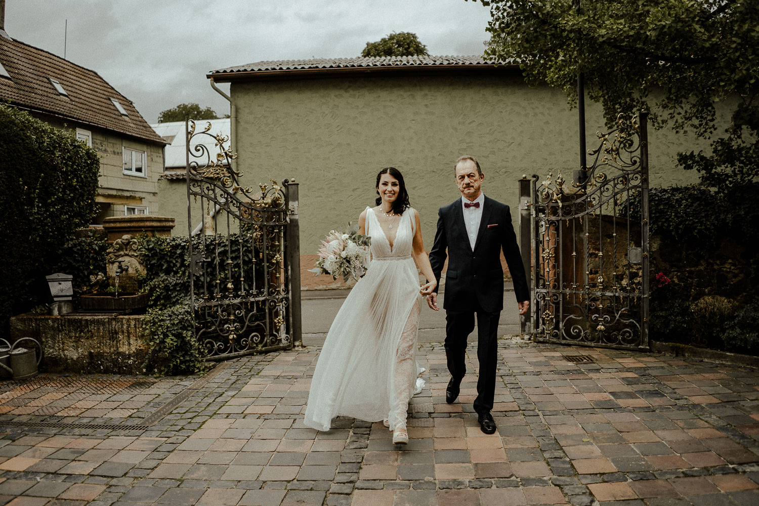 Greenery Hochzeit Auf Schloss Budingen Vanessa Saskia Badura